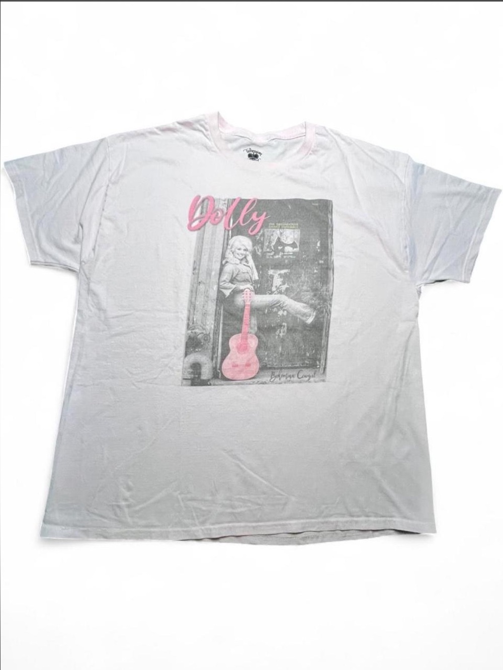 Bohemian Cowgirl Dolly Parton soft pink tee, XL
